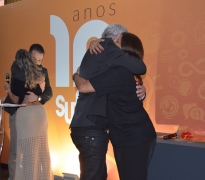 6. Homenagens (9)