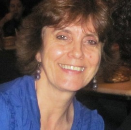 Eva Bettine é Gerontóloga e pesquisadora em ritmos biológicos, ciclo vigília/sono
