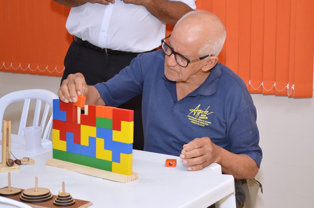 A educação e a aprendizagem para as pessoas 60+ - Supera - Estimulação Cognitiva