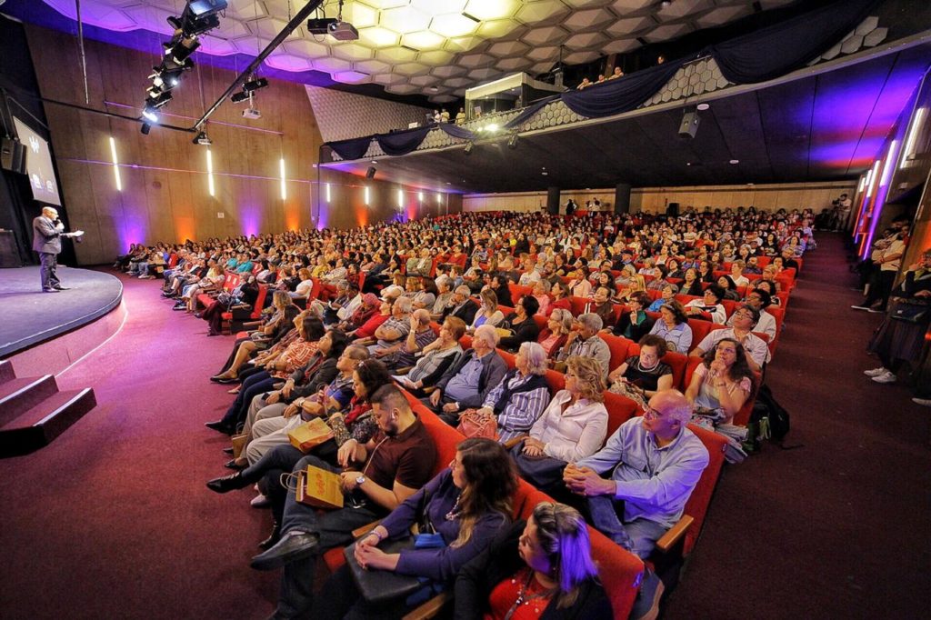 “Despertando a Sociedade” reúne mais de 700 pessoas no Teatro Gazeta, em SP - Supera - Estimulação Cognitiva