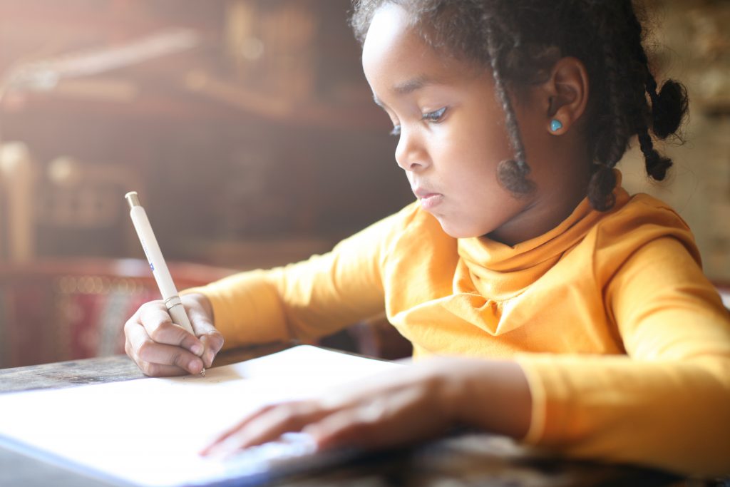 Supera lança livro com olhar de alunos sobre 2020 - Supera - Estimulação Cognitiva