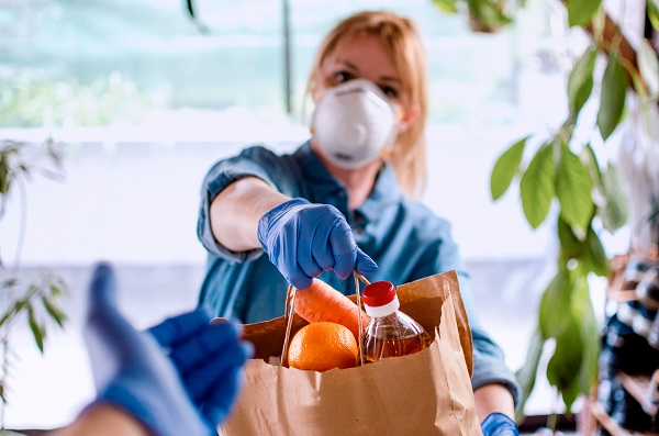 Supera Itaja&iacute; (SC) arrecada alimentos em a&ccedil;&atilde;o drive-thru - Supera - Estimula&ccedil;&atilde;o Cognitiva