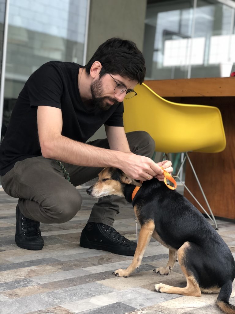 De crachá e ‘batendo ponto’: conheça Lelinha, a mascote do Supera - Supera - Estimulação Cognitiva