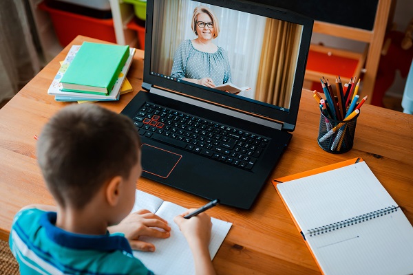 10 dicas para melhorar o desempenho do seu filho nas aulas on-line - Supera - Estimulação Cognitiva