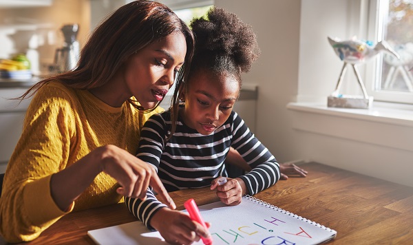 Como a estimulação cognitiva ajuda o seu filho a melhorar na escola ainda neste ano? - Supera - Estimulação Cognitiva