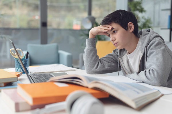 Seu filho retrocedeu na aprendizagem? 6 dicas para medir o desempenho escolar na pandemia. - Supera - Estimulação Cognitiva