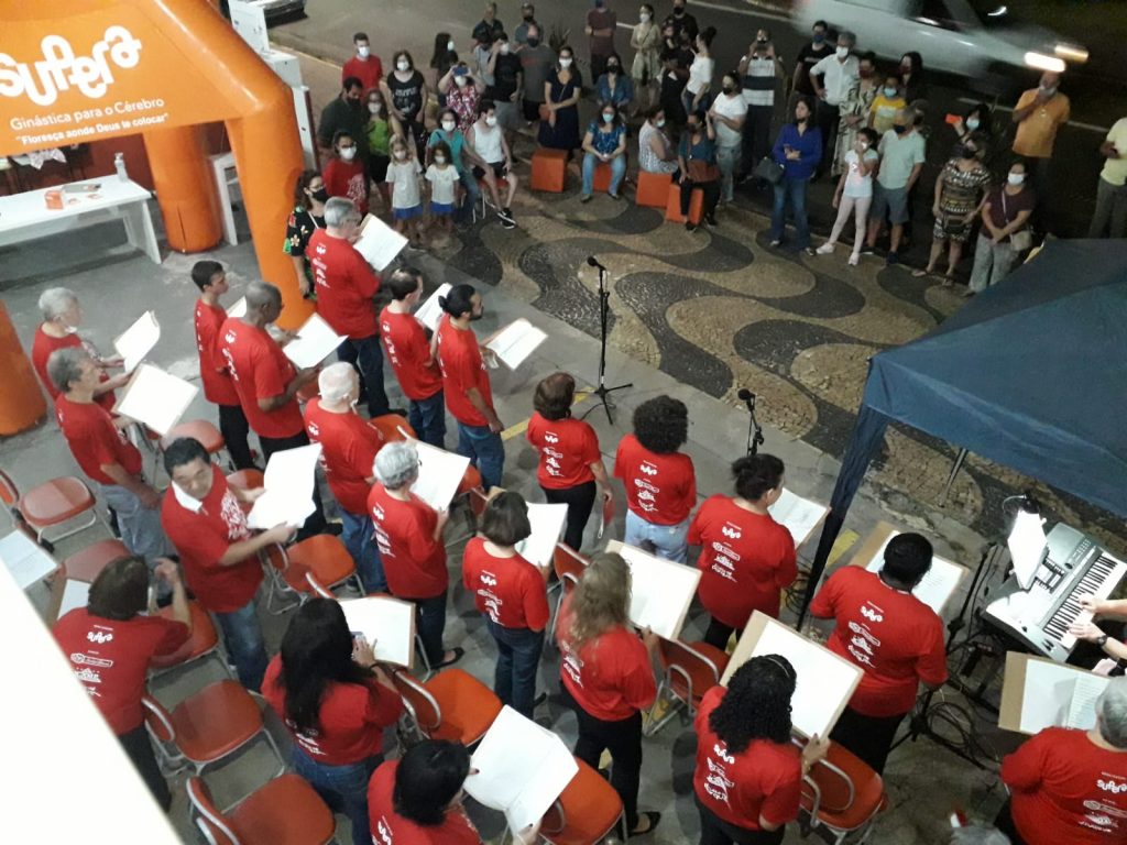 Coral Supera Campinas Taquaral arrecada 70 kg de alimentos - Supera - Estimulação Cognitiva