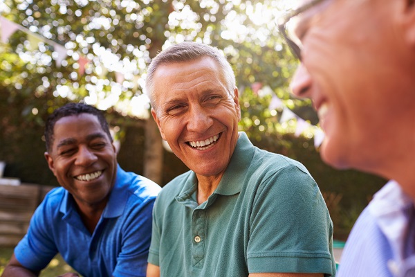 5 hábitos que podem melhorar suas conversas (e relações) - Supera - Estimulação Cognitiva