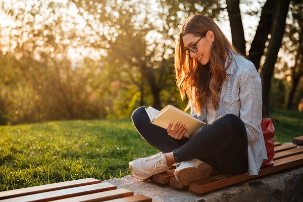 Dia do Livro: benefícios da leitura para o cérebro - Supera - Estimulação Cognitiva