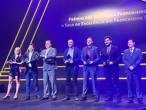 Supera recebe 10º selo de excelência da ABF e agora é mega