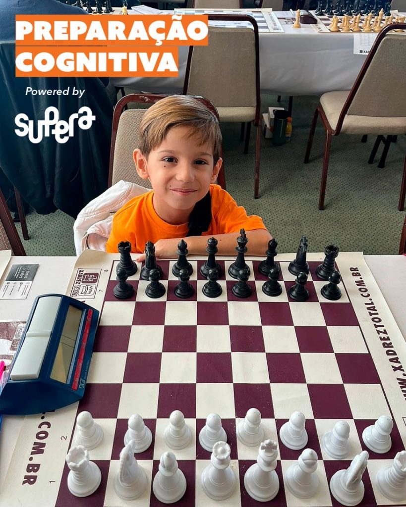 Santista de 6 anos, campeão paulista de xadrez, estará no estande do Método Supera no Brain Congress 2024 - Supera - Estimulação Cognitiva